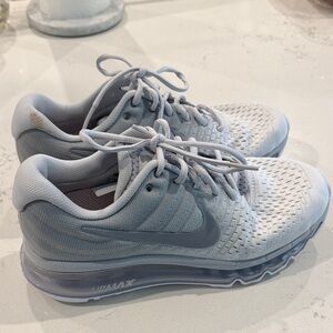 Nike Air Max Women's Shoes - Soft Gray